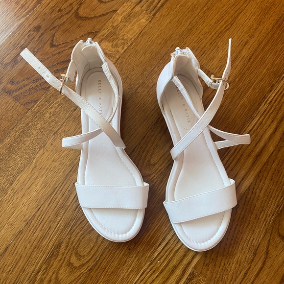 Kelly & Katie White Strappy Heels - Picture 1 of 4